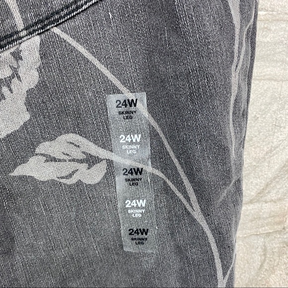 Style & Co Calla Lily Denim Mid-Rise Skinny Jeans - Picture 6 of 10